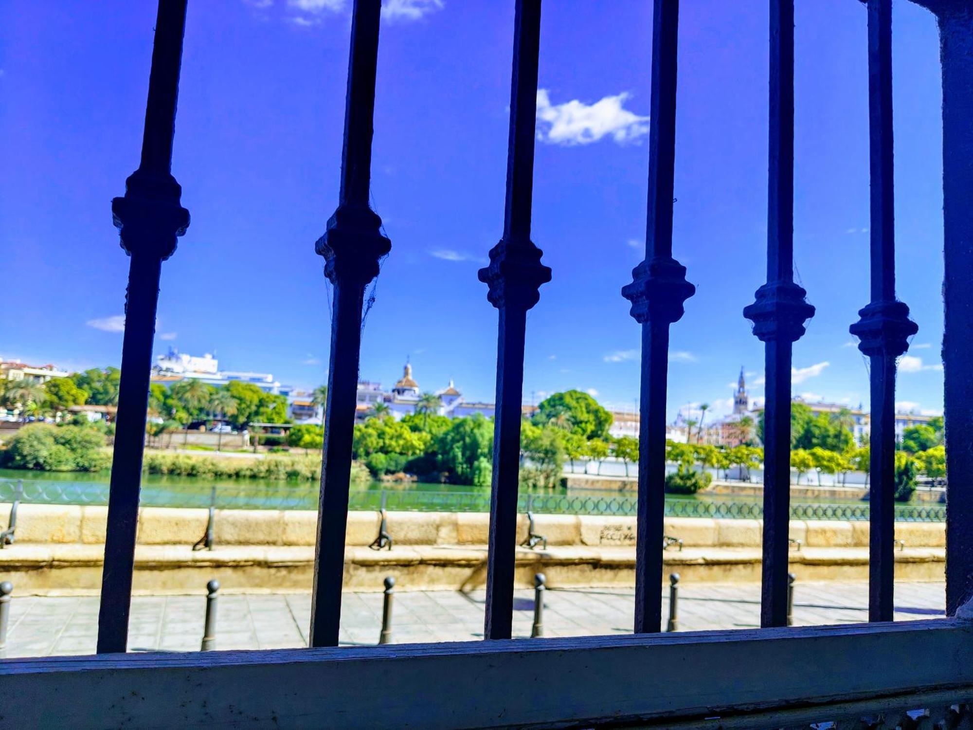 Boho Chic River Side Apartment Sevilla Exterior foto