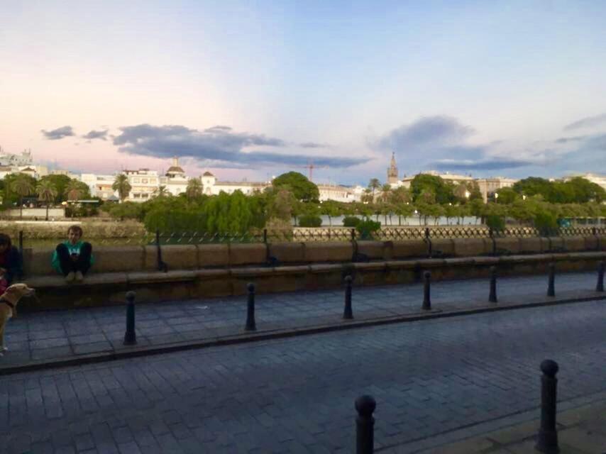 Boho Chic River Side Apartment Sevilla Exterior foto
